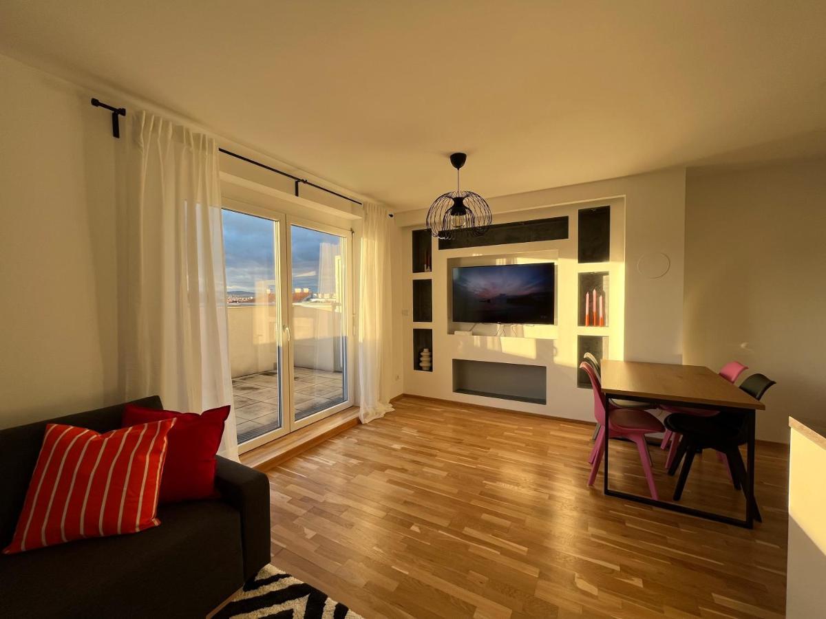 Penthouse Near Central Station With Free Parking Vienna Luaran gambar